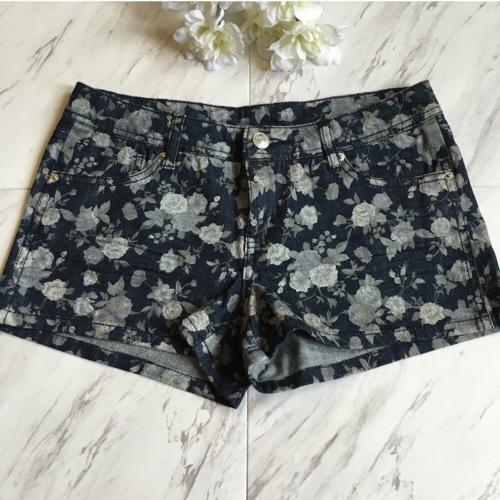 Delia’s | Denim Floral Jean Shorts, Juniors Size 3